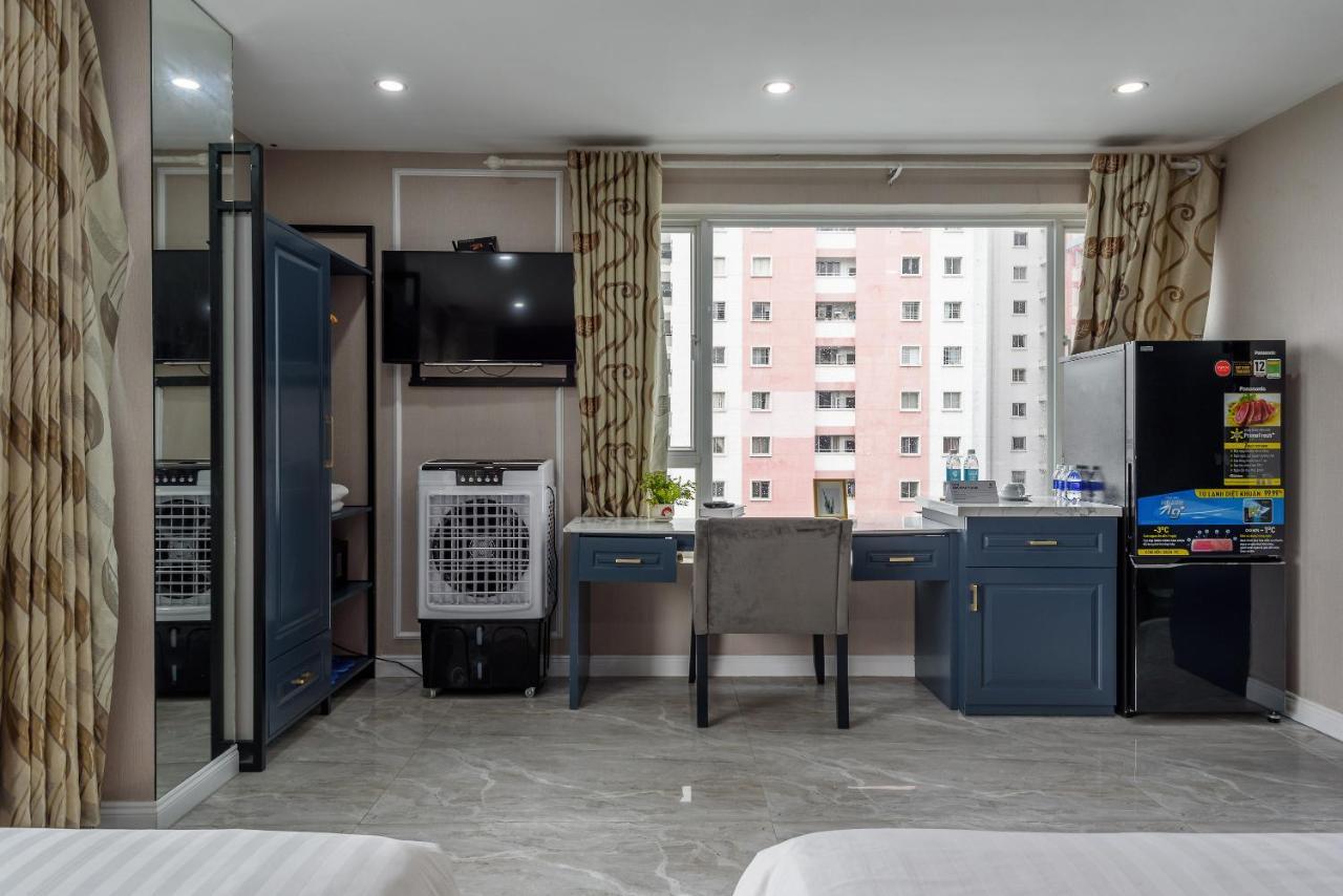 Cozrum Lux - The Arrivals Hotel Ho Chi Minh City Exterior photo